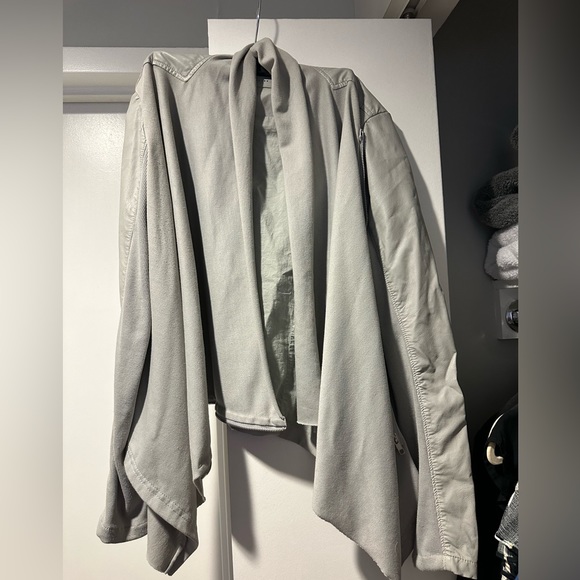 Blank NYC leather jacket - Picture 2 of 3